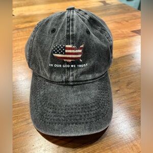 “In our God we trust” 🇺🇸 ball cap in GUC